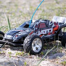 Bil Traxxas Jato 3.3