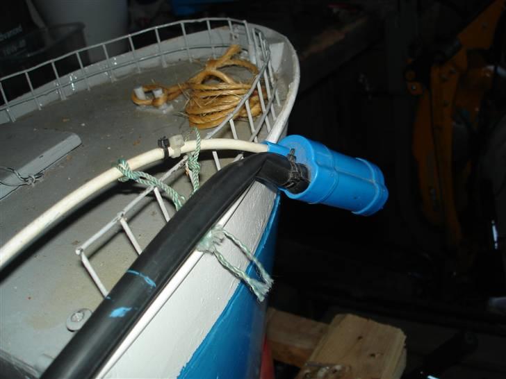 Båd hjemmelavet fiskekutter - vandpumpen billede 6