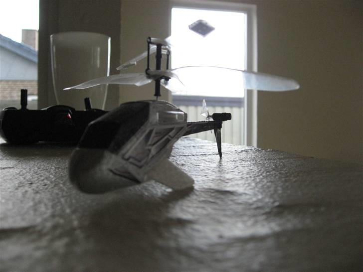 Helikopter SilverLit PicooZ  billede 2