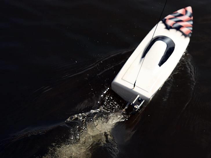 Båd MHZ mini Gecko *SOLGT* billede 1