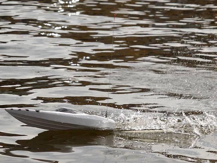 Båd MHZ mini Gecko *SOLGT* billede 10