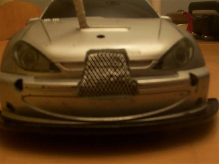 Bil  peugeot 206 wrc widebody - 7.huller i spoiler og hjælm skal lukkes billede 2