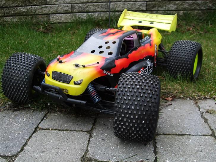 Bil Hong Nor X1Crt billede 1