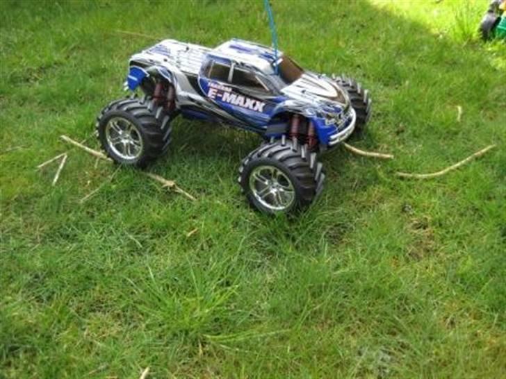 Off-Roader Traxxas E-maxx Ultimate billede 2