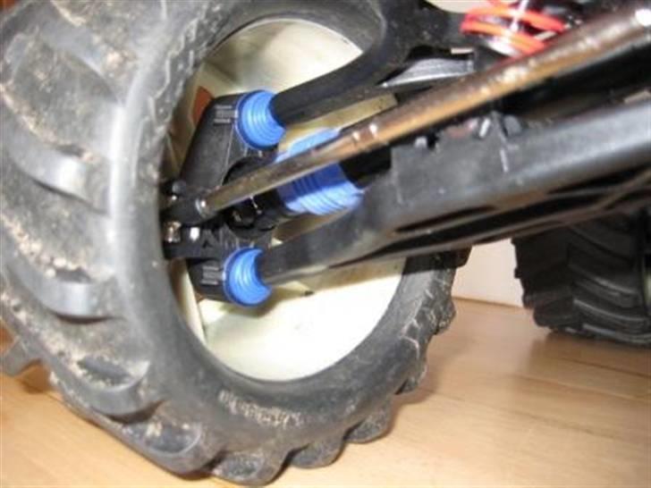 Off-Roader Traxxas E-maxx Ultimate billede 9