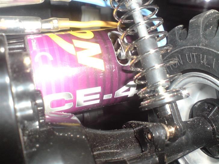 Truck tamiya midnight pumpkin - den nye motor billede 8