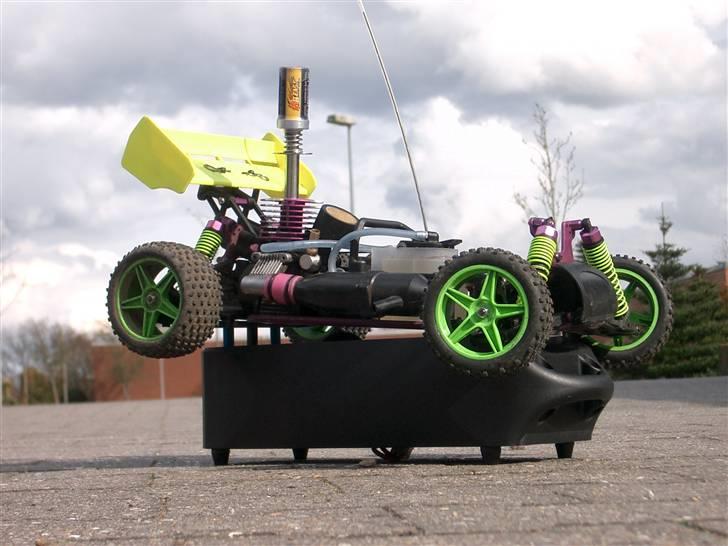 Buggy Atomic Warhead - Så kører vi... billede 3