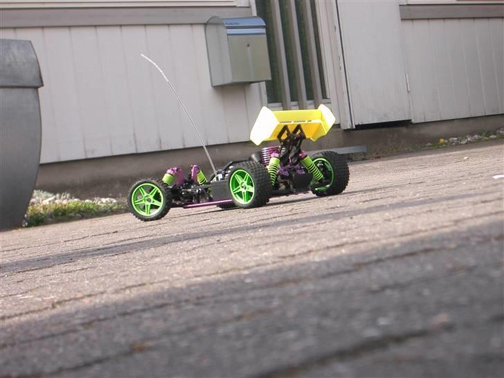 Buggy Atomic Warhead billede 12