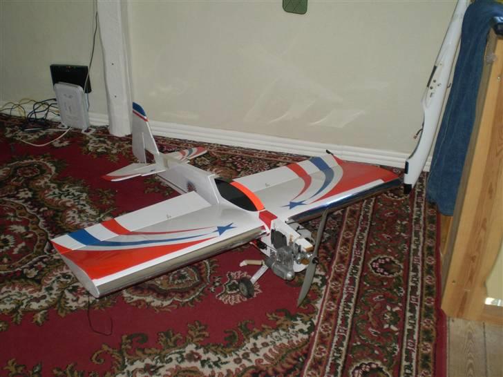 Fly Tribute, *opstået igen* og DØD billede 1