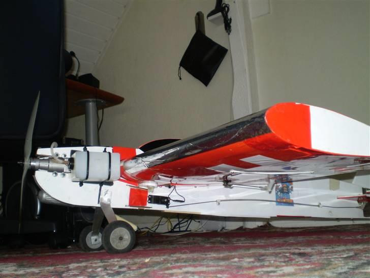 Fly Tribute, *opstået igen* og DØD billede 4