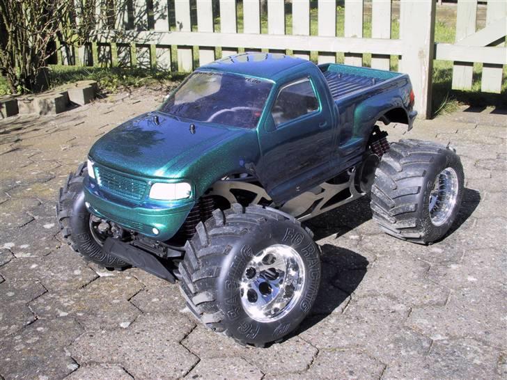 Truck FG Monster Truck SOLGT - Farven hedder "Saphir" og skifter mellem blå/grøn billede 2