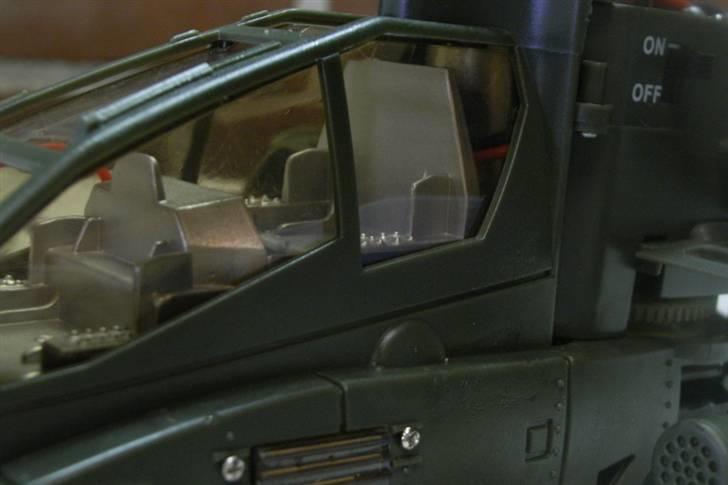 Helikopter Emeni 9088 ***død*** billede 3