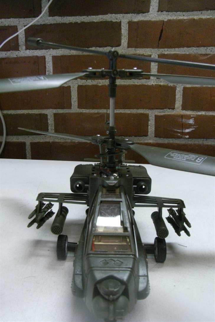 Helikopter Emeni 9088 ***død*** billede 4