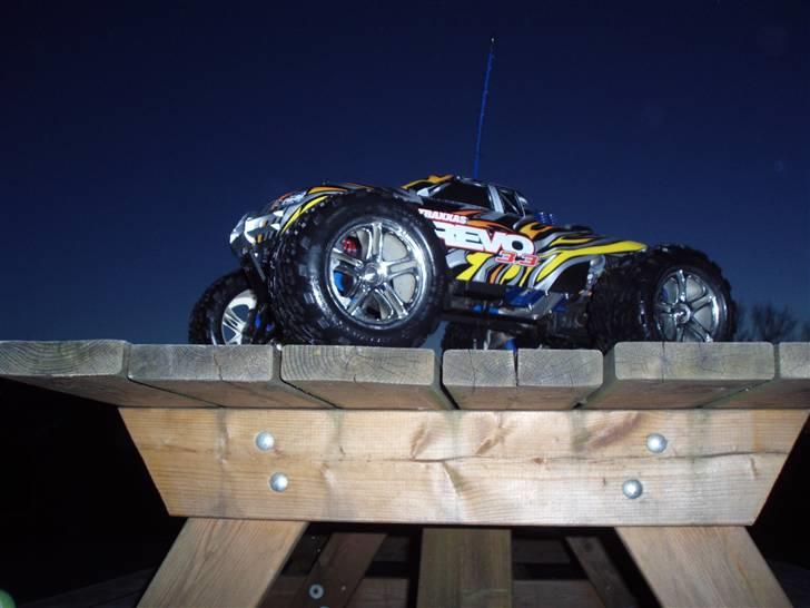 Truck Traxxas Revo 3.3 billede 6