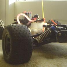 Off-Roader Kyosho Inferno 