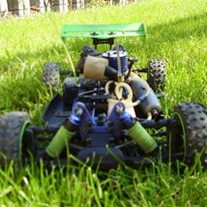Buggy Kyosho inferno 7,5 sport