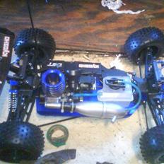 Off-Roader Kyosho DST stadiumtruck