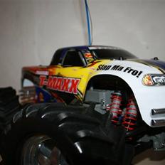 Off-Roader t-maxx 2,5 solgt