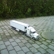 Lastbiler Tamiya Knight Hauler WIP