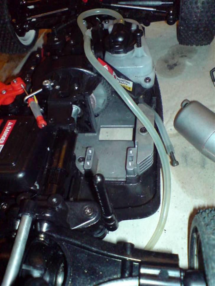 Buggy tamiya nitro force byttet billede 14