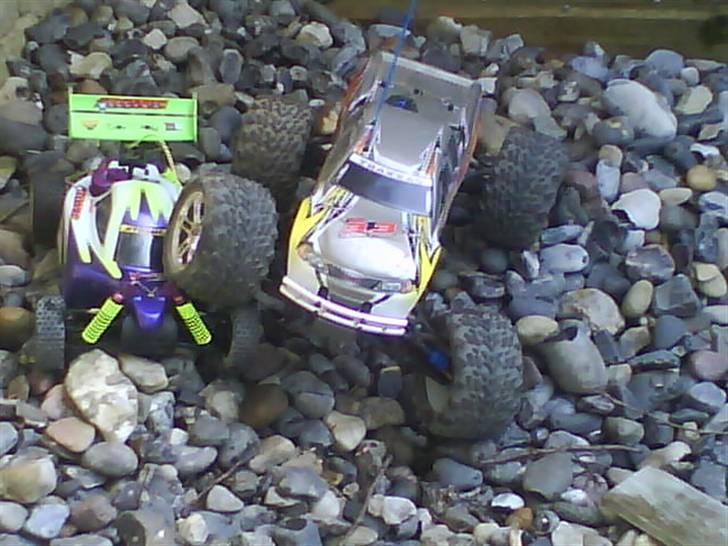 Off-Roader TRAXXAS T-MAXX 3.3 RTR billede 1