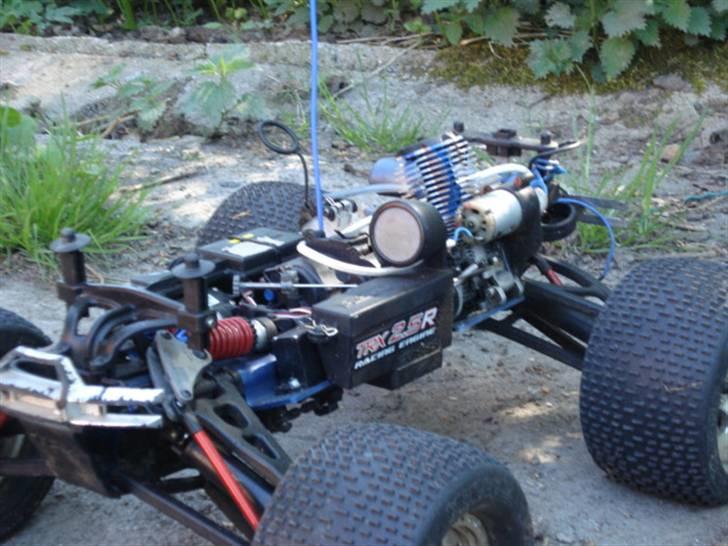 Truck Traxxas Revo 3,3 billede 5