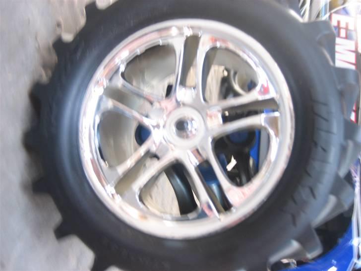 Off-Roader E-maxx Traxxas U billede 4