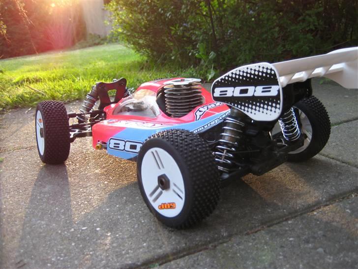 Buggy Xray XB808 billede 3