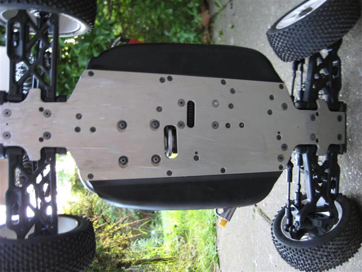 Buggy Xray XB808 billede 6