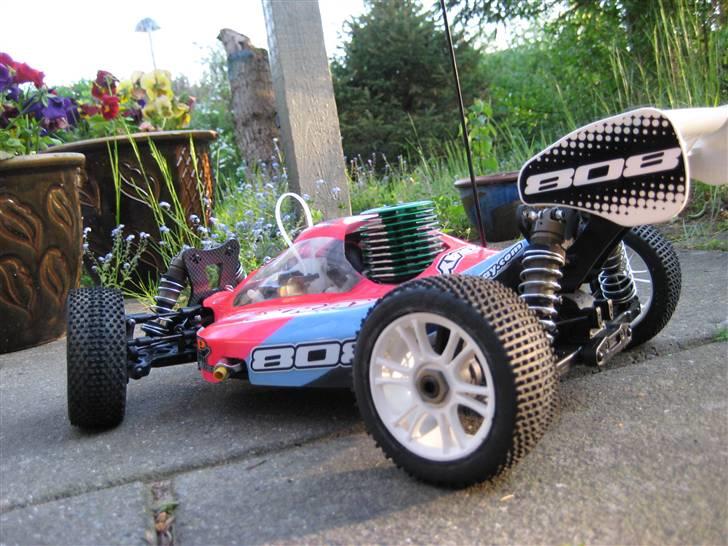 Buggy Xray XB808 billede 7