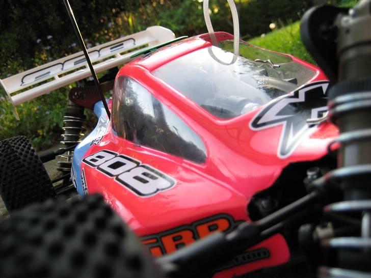 Buggy Xray XB808 billede 8