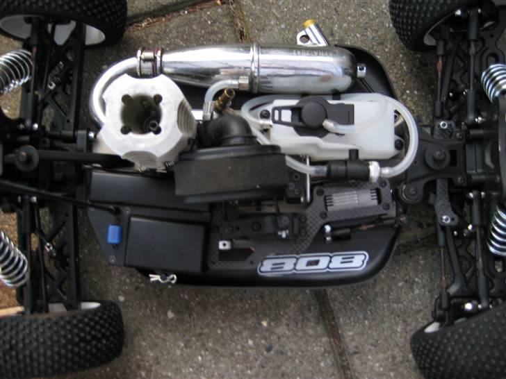 Buggy Xray XB808 billede 11