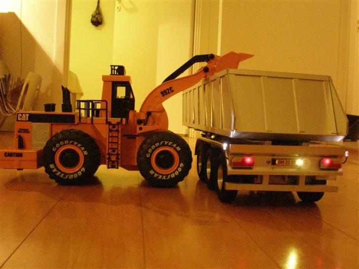 Lastbiler Catepillar 992C Gummiged billede 14