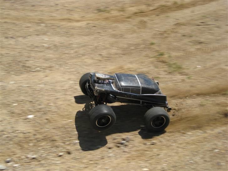 Off-Roader :E-Maxx V Twin Lipo og Bl billede 7