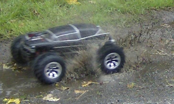 Off-Roader :E-Maxx V Twin Lipo og Bl billede 15