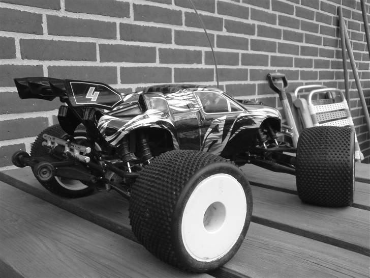 Off-Roader E-maxx Brushless billede 8