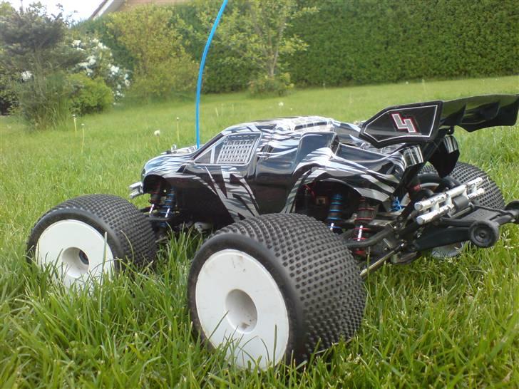 Off-Roader E-maxx Brushless billede 14