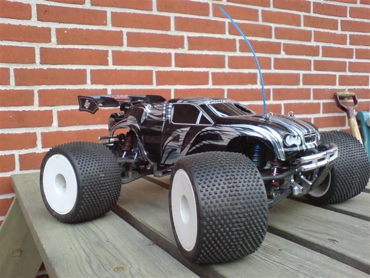 Off-Roader E-maxx Brushless billede 17