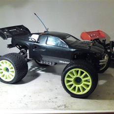 Off-Roader TraxxasRevo3.3 523STJÅLET