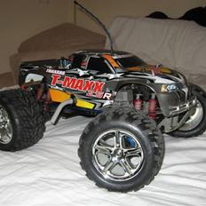 Off-Roader Traxxas T-Maxx 3.3