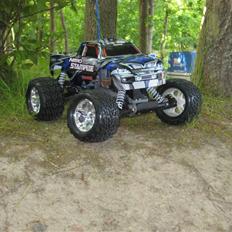Off-Roader Traxxas nitro Stampede