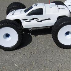 Off-Roader Cen Matrix TR Arena FTE