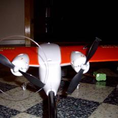 Fly  F-360 aeroplane DØD