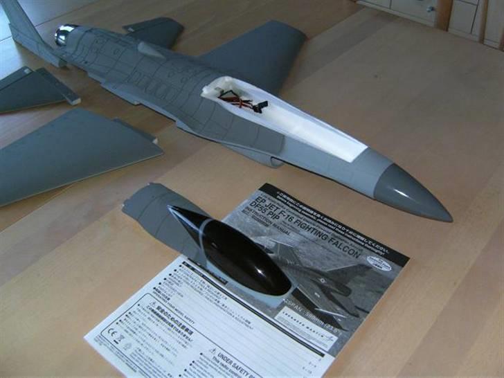 Fly Kyosho F-16 billede 13