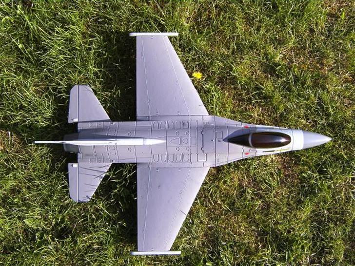 Fly Kyosho F-16 billede 19