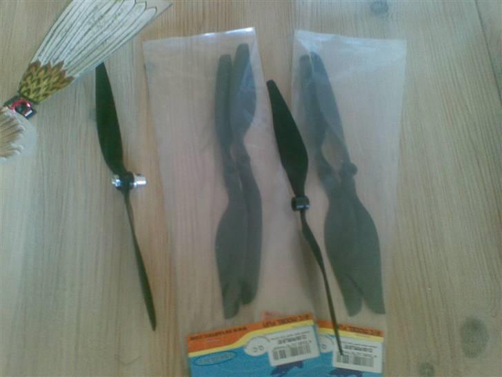 Fly Skyartec Cessna 182 Skyla billede 7