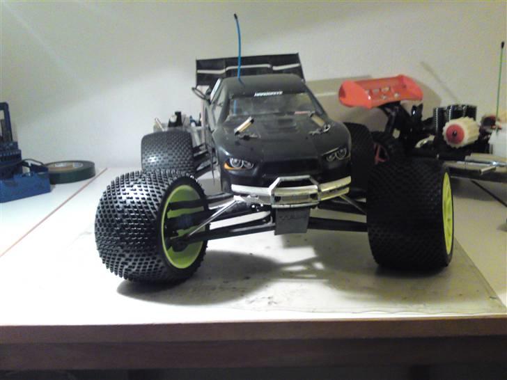 Off-Roader TraxxasRevo3.3 523STJÅLET billede 4
