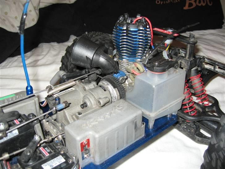 Off-Roader Traxxas T-Maxx 3.3 billede 7