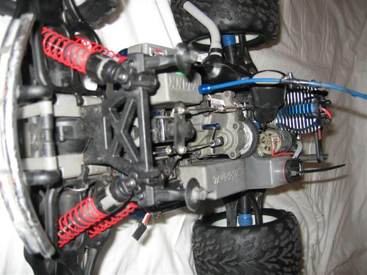 Off-Roader Traxxas T-Maxx 3.3 billede 9