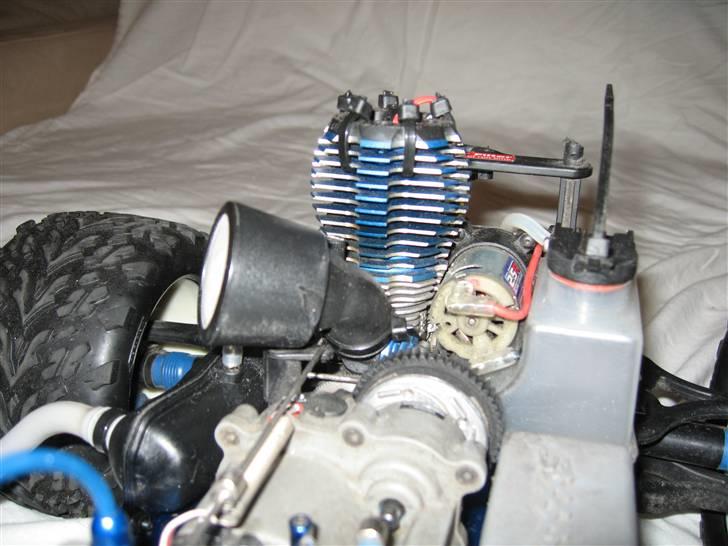 Off-Roader Traxxas T-Maxx 3.3 billede 10